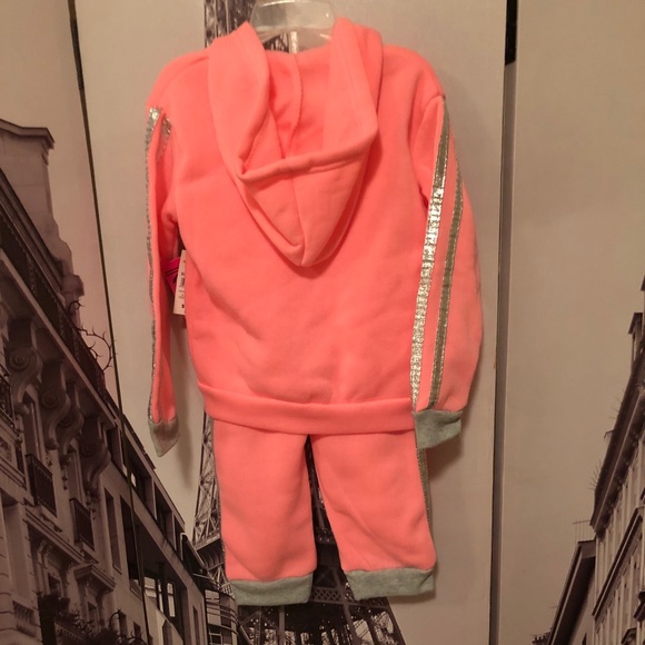Pink sweat suit! - Picture 2 of 2